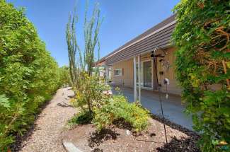 242 Newport Dr., Palm Springs, CA 92264