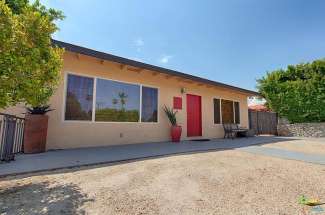 573 S Calle Palo Fierro,  Palm Springs, CA 92264